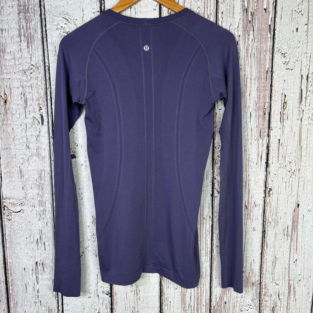 🍋Lululemon Swiftly Tech Long Sleeve Tee Size 6 Purple Viola Shirt Crew Neck EUC! - Picture 6 of 16